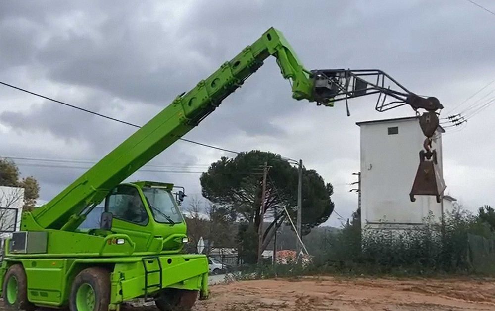 Multifuncoes merlo rotativo telescopico