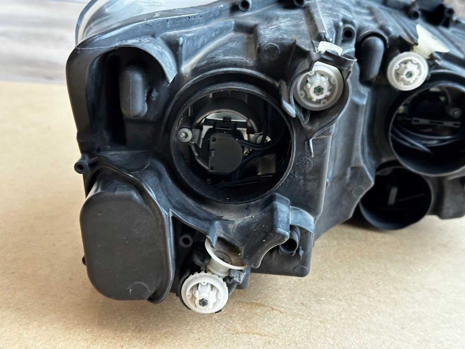 LAMPA przednia lewa POLO 6C GTI 1EB 012.034-05 1EB.1922