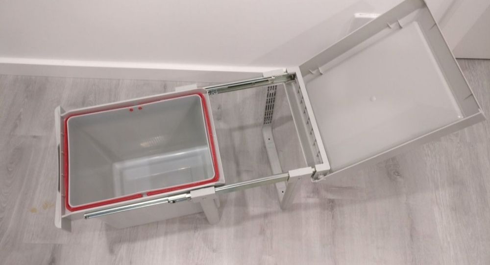Caixote do Lixo Extraível para Armário de Cozinha 16L – Novo