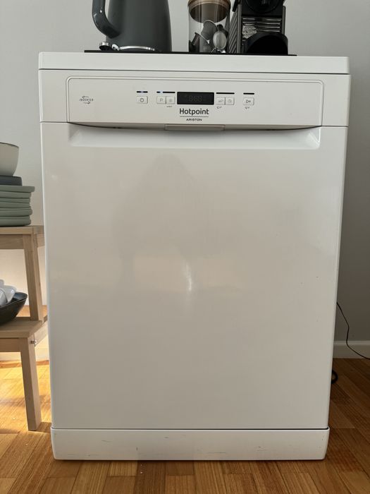 Dishwasher for 14 Place Settings64550918951297121