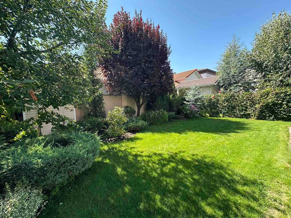 Продажа ДОМА в Совиньоне, бассейн