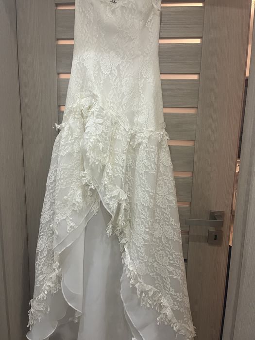 Sukienka ślubna kremowa