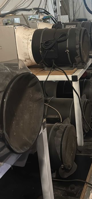 Mineração 15 Antminer T21 190Th + 15 ventilador Aygrochy com rede mosquiteira + 6 Fontes T21 + 6 placas T21