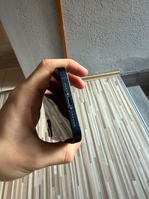 Telefon iPhone 13