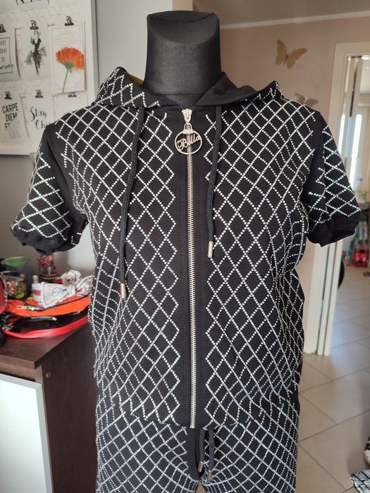 Dres letni cyrkonie