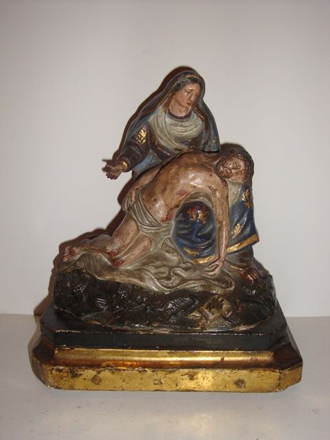 Imagens de Calvário antigas em madeira