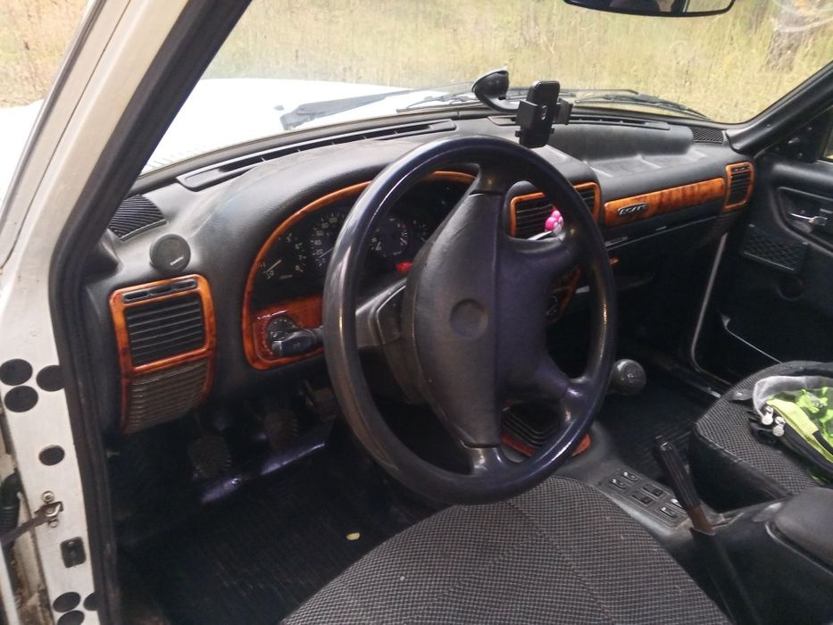 Волга ГАЗ 31105 - 121