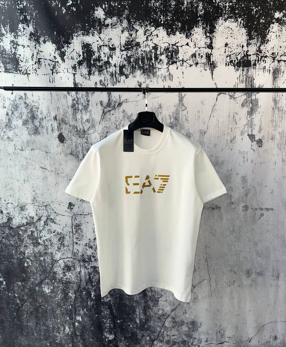 Чоловіча Мужская футболка Armani EA7 розмір S-XXL