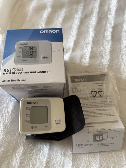 Тонометр  автоматичний  запʼ ясний Omron RS1