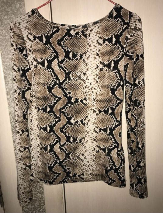 Кофта Amisu питон змея