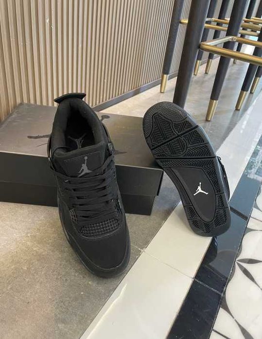 Jordan 4 Retro Black Cat R.42