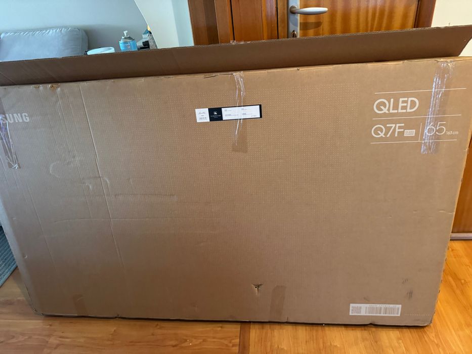 Televisão Samsung QLED QF7 65