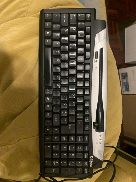 Teclado usb otimo estado