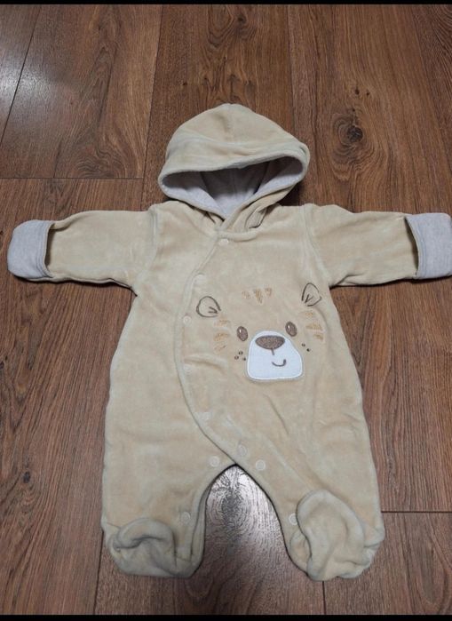 Pajacyk welurowy r.56