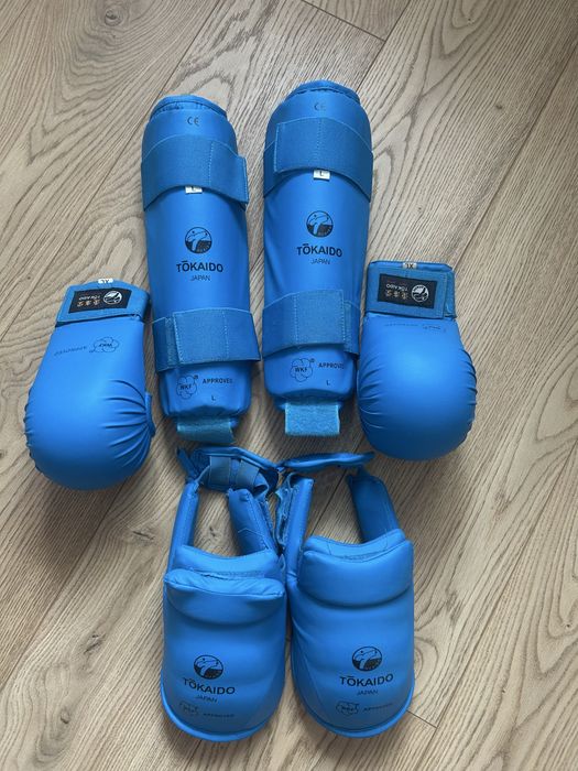 Професійні комплетки для карате