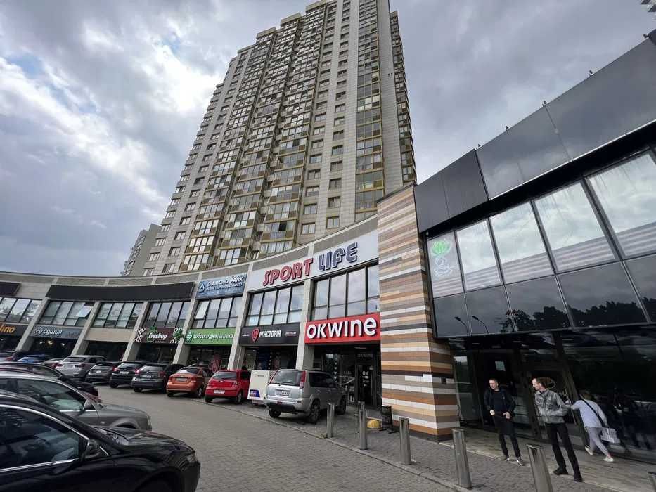 Торгово офісне приміщення 85 м2, метро Голосіївська , Фасад, Park Aven