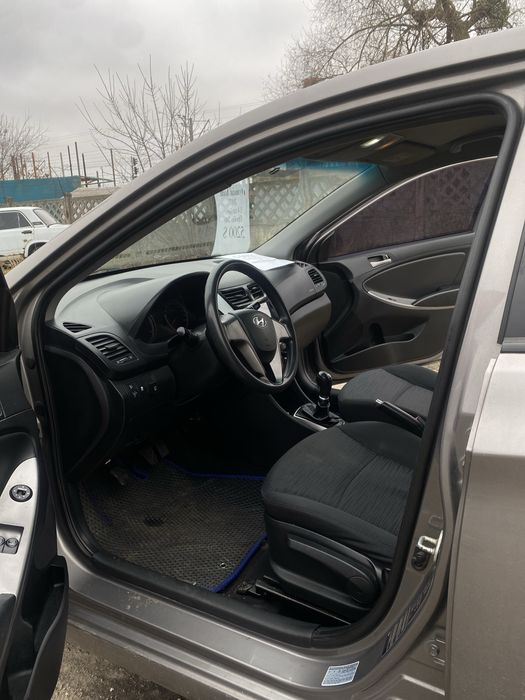 HYUNDAI Accent 2017