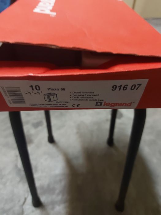 Legrand Plexo comutadores.64752202155778122
