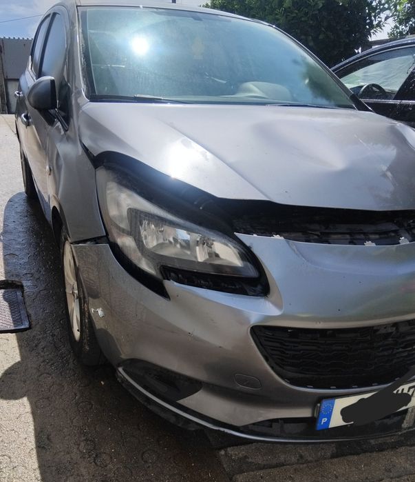 vendo opel corsa E  1.3 cdti de 2018 nacional  com 140 mil km acidentado salvado