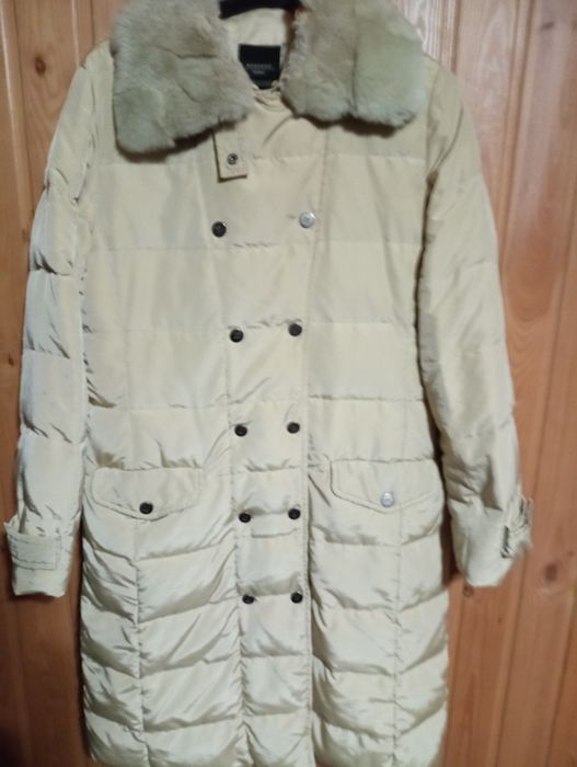 Продам зимову куртку(