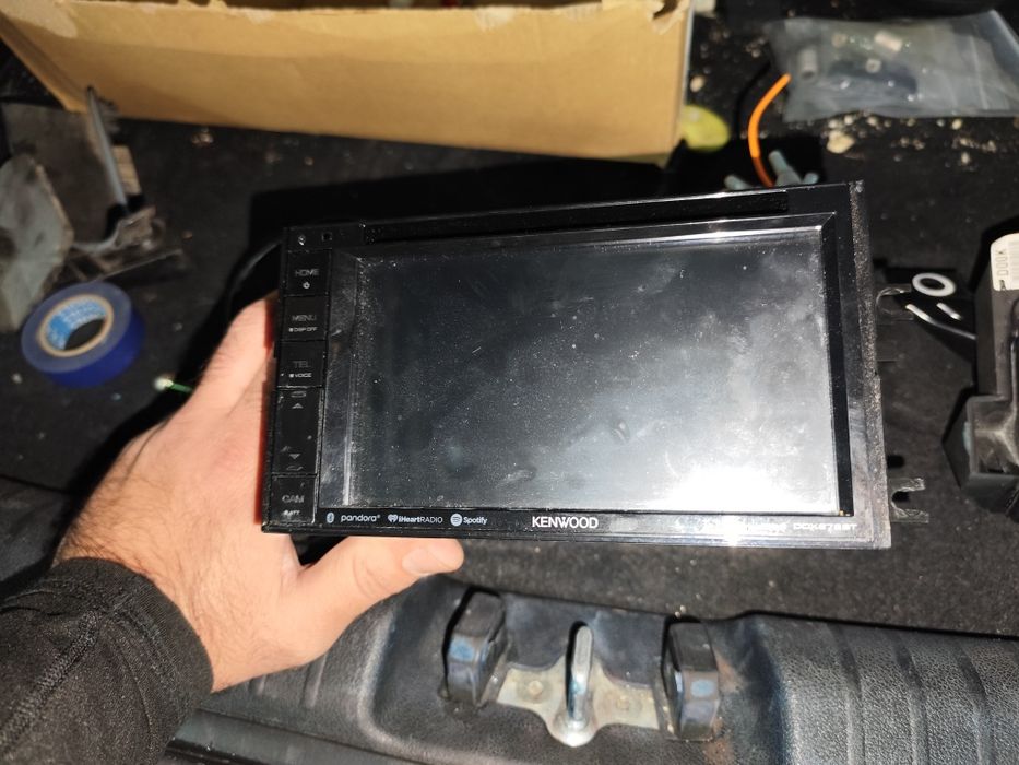 Kenwood DDX276BT 6,2-дюймовый автомобильный DVD-монитор с Bluetooth и