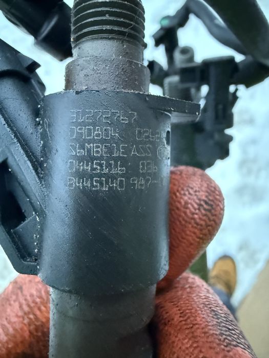 VOLVO XC60 XC70 S80 V70 S60 V40 V60 2.0 D3 2.4 D5 kpl WTRYSKI igła