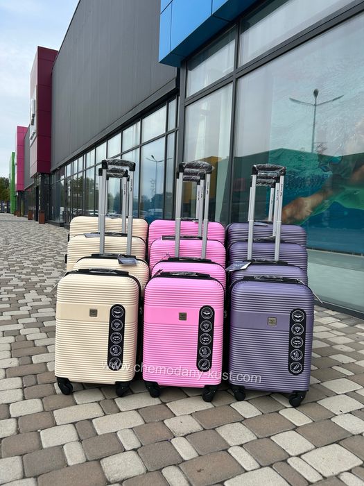 Валіза Wings 5398 полікарбонат в чудовому кольорі