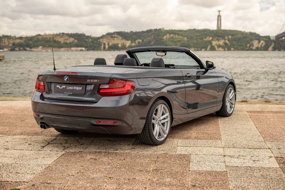 BMW 228 i Aut.