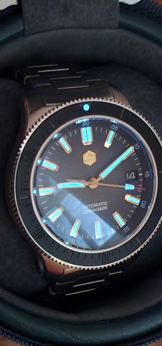 Продам годинник San Martin SN0118B Automatic у відмінному стані. Сапфірове скло. Керамічний безель. Повна комплектація.