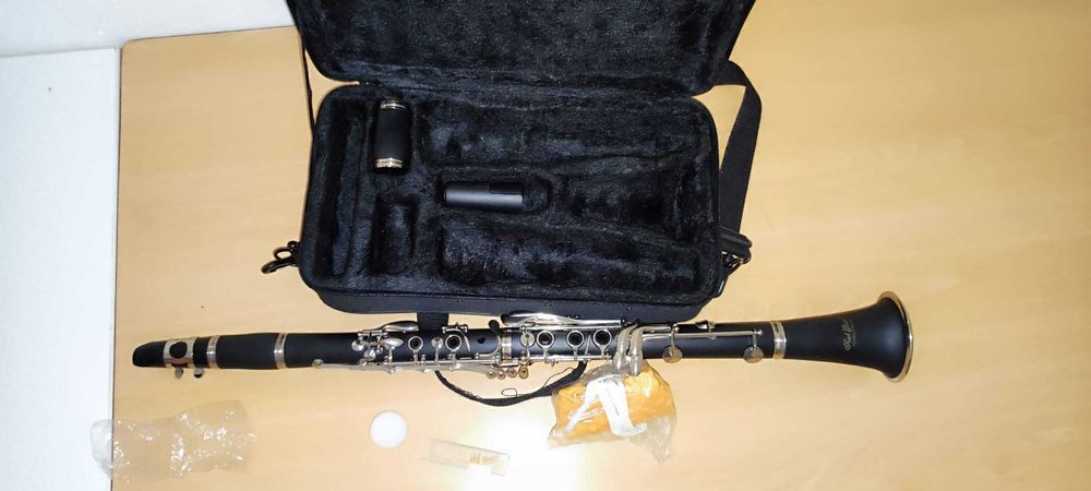 Clarinete Karl Glaser - como novo