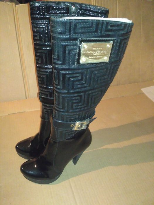 Сапожки женские. Новые.