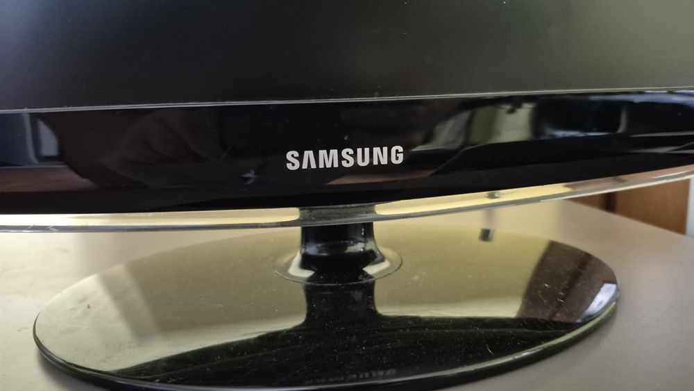 Monitor Samsung 2433BW