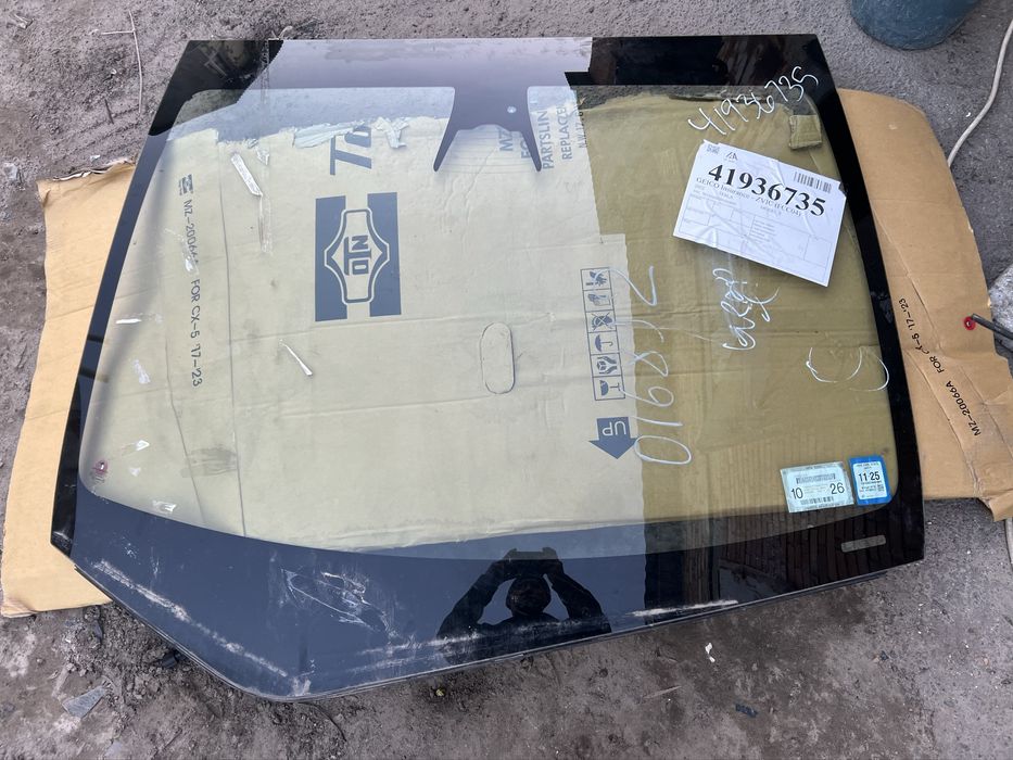 Лобове скло Tesla Y 22рік