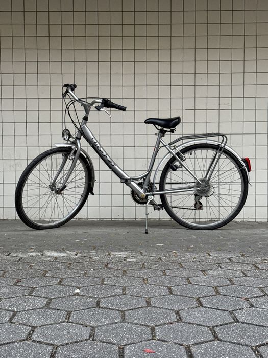 Bicicleta de cidade 26” confortável – com suporte traseiro (V. N. Gaia)