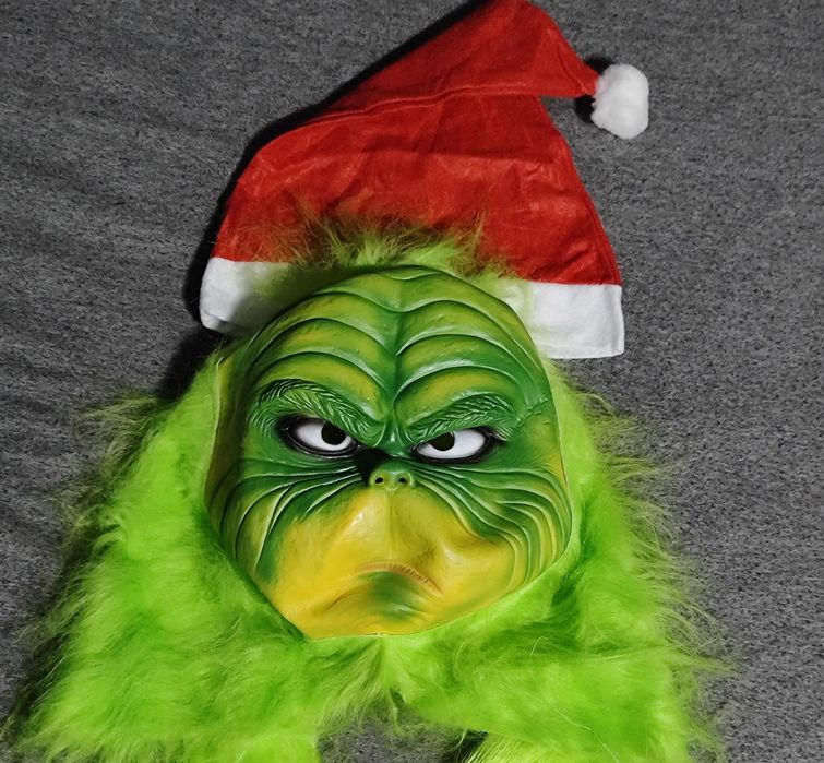 Realistyczna maska Grinch z czapką świąteczną