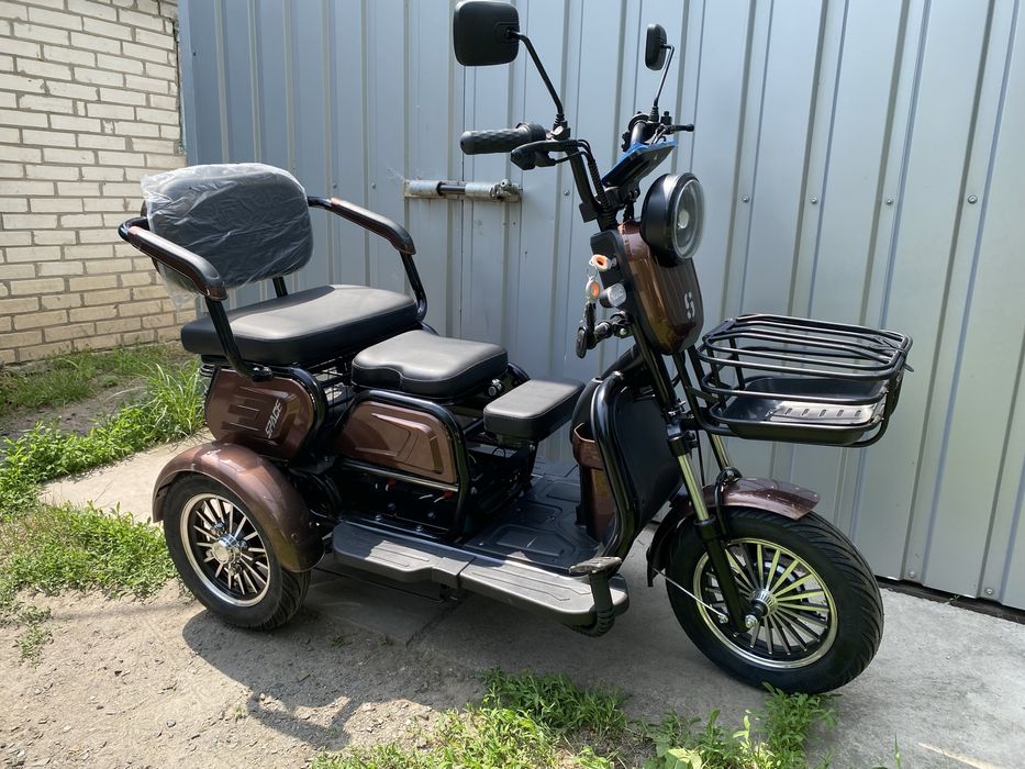 Новий електроскутер SPACE TITAN