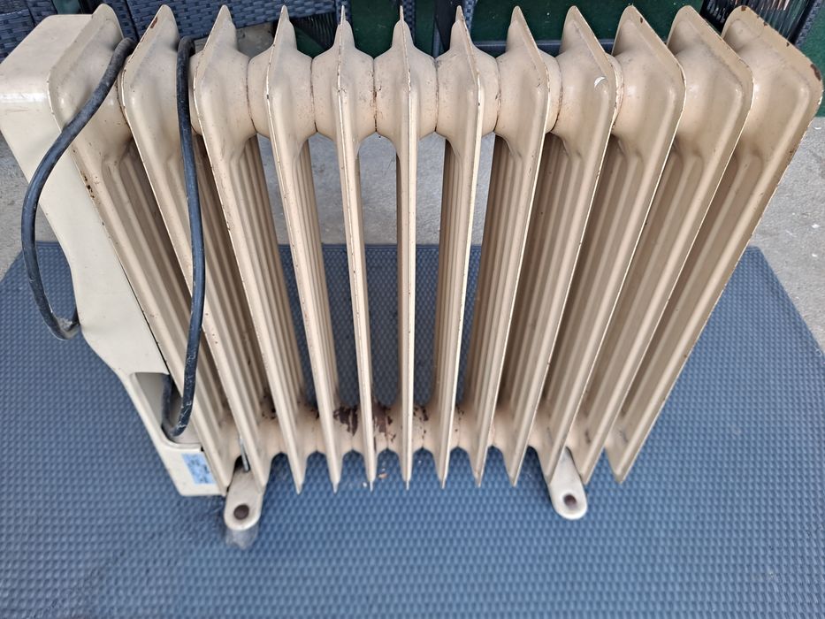 Grzejnik olejowy elektryczny 
elektryczny