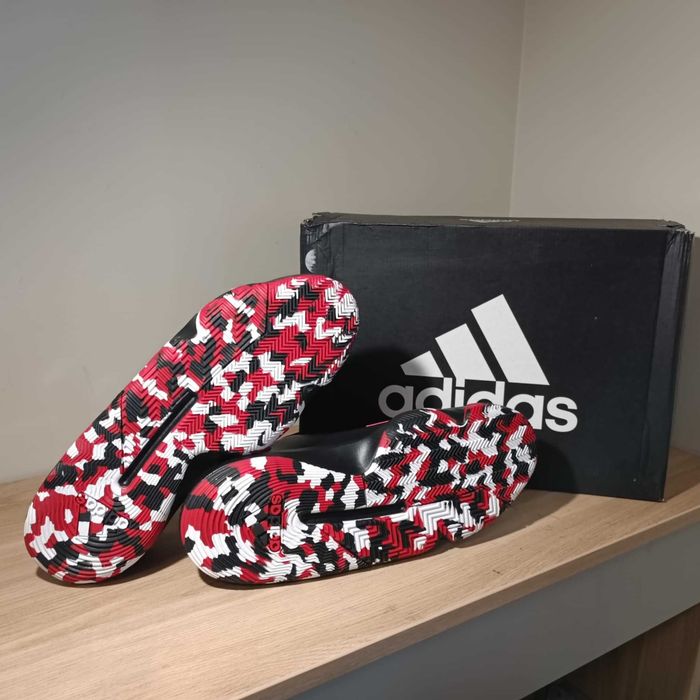 Adidas Pro Bounce 2019 Low r. 46 (29,5 cm) EG2818 CBlack/Ftwwht/Scarle