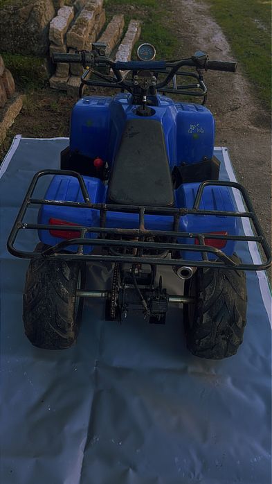 Vendo uma moto 4 125cc