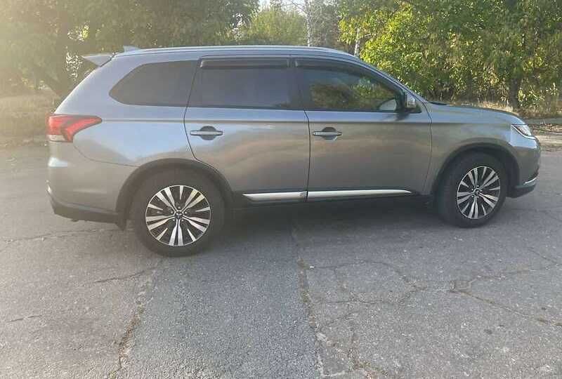 Mitsubishi Outlander 2018