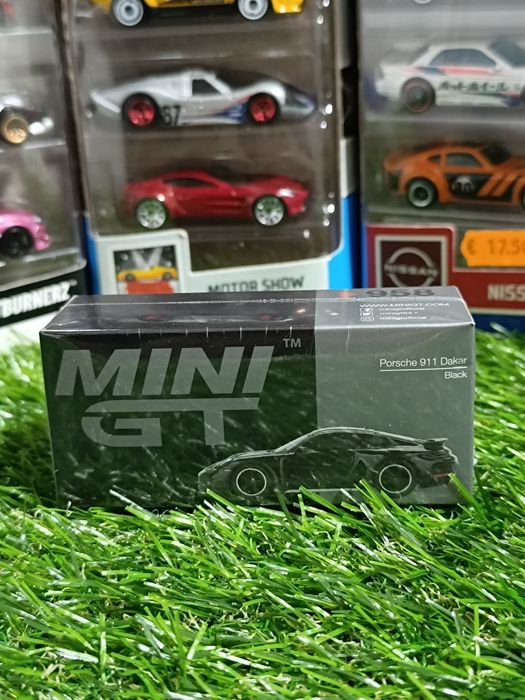 Mini GT Porsche 911 Dakar Black