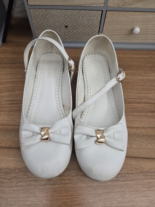 Białe buty komunijne czółenka r.36