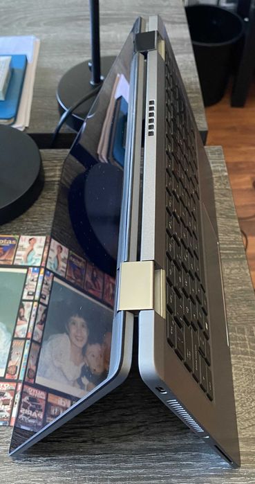 Dell Latitude 7420 Híbrido  2-in 1 Táctil