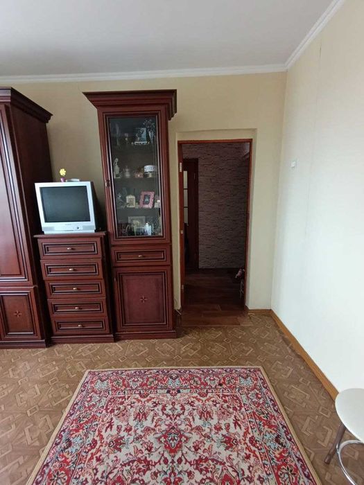 Продам квартиру с ремонтом, мебелью и гаражом в г.Слобожанское