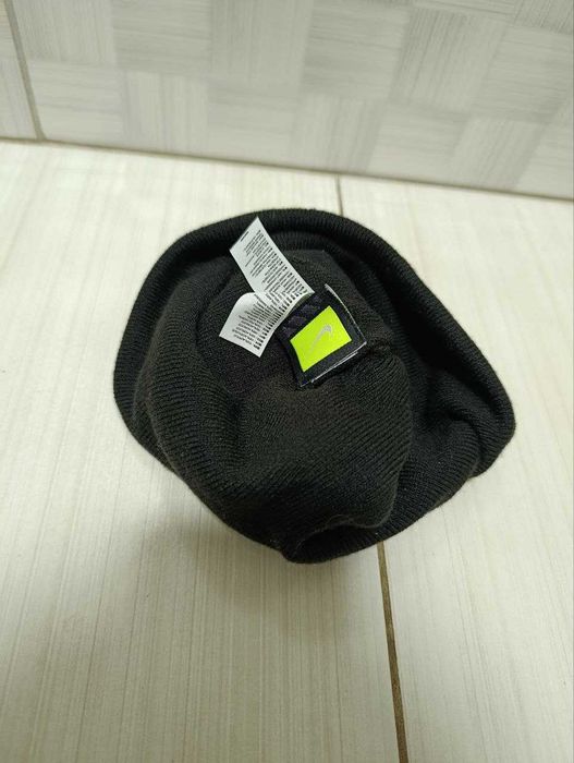 Шапка Nike Team Performance Beanie черная