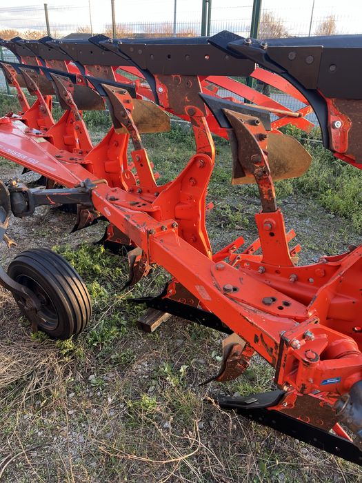 Плуг,Плуги,Оборотний,Kuhn,Lemken,Kverneland