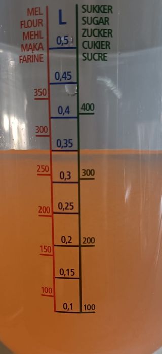 Artémia salina viva congelada ou cistus. ovos, náuplios recém eclodido