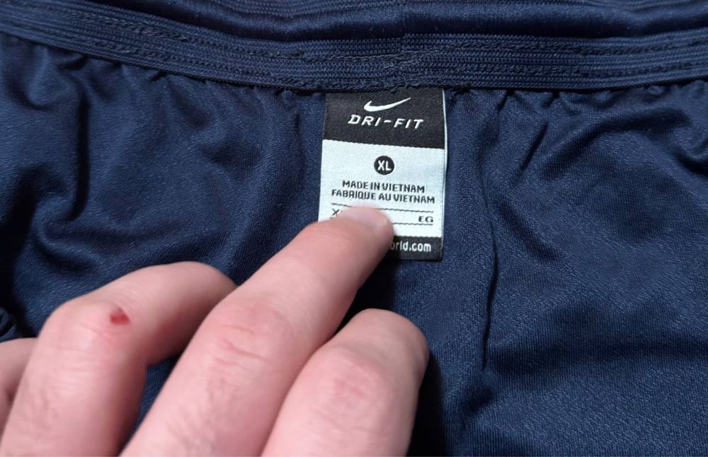 Шорты от Nike