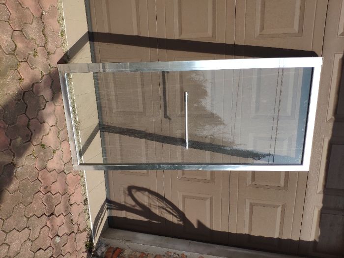 szklana ścianka tanio