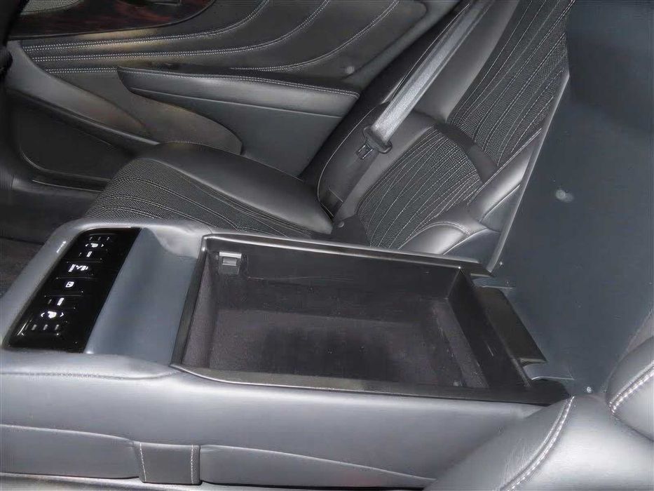 Lexus LS 500 F Sport      2019